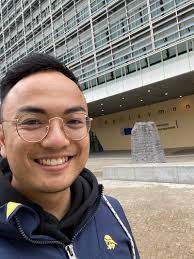 🔍 Tipp von Daniel Kwa: "Bewerbt Euch für einen Master, er wird Euch viele  Erkenntnisse bringen und keinesfalls schaden😉" Anlässlich unseres  Master-Info-Abends (danke nochmal an esra tezcan für die…