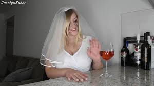 Jocelyn Baker ManyVids Hot Prostitute Shows Big Tits