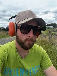 Eden Burns (@edenburnsoneism) • Instagram photos and videos