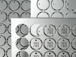 Die kanten soll etwas rustikal aussehen. Metallschilder Graviert Oder Laserbeschriftet Von Schilder Buhl