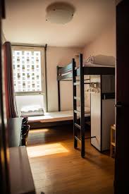 Vous pouvez réserver des auberges de jeunesse à. Auberge De Jeunesse Hi Paris Le D Artagnan Gite De Groupe Paris 440 Couchages