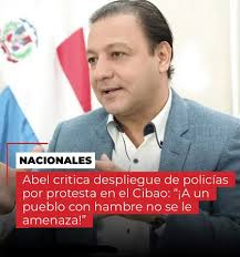 El alcalde de Santiago, Abel Martínez (@abelmartinezd) criticó la gran  movilización de policías ante el llamado a huelga en toda la zona del Cibao  para este lunes. El también candidato presidencial del