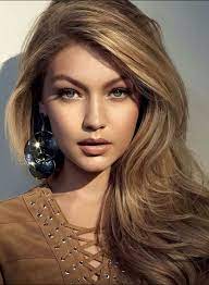 Esmerlere Yakisan Sac Renkleri Nelerdir Tesettur Giyim Dark Blonde Hair Hair Styles Cool Hairstyles