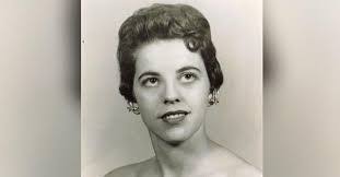 Lorene Goodman's Instagram, Twitter & Facebook