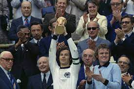 Organizing the defense and, on the attack, acting with his subtle passes as a quarterback does in american football. World Cup Beckenbauer Wins World Cup As Player And Coach