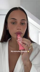 Bella Spence (@bella_spence_)’s videos with 2 hands