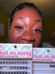 Beginner's Guide to Pre Glued Lashes