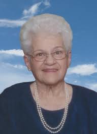 Mme Lucille Rousseau Pâquet |