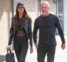 The club owner, 58, was pictured grinning next to the freshly inked tattoo, which read wanye instead of wayne. Wayne Lineker Bio Net Worth Age Family Girlfriend Married Wife Job Salary Parents Height Nationality Facts Wiki Siblings Kids Tattoo Gossip Gist