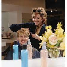 Coiffeur 93 Coiffeuse A Domicile 93 Petites Annonces En Coiffure A Domicile A Aulnay Sous Bois 93600 Sur Aladom Fr