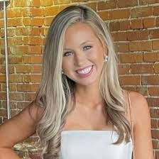 Shannon Buckman's Instagram, Twitter & Facebook