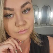 Kimberly Danner's Instagram, Twitter & Facebook