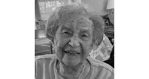 Olga Warren's Instagram, Twitter & Facebook