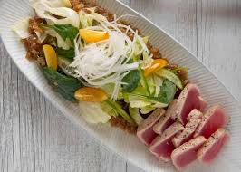 How to make a dressung for tuna macoroninsakad. Tuna Sashimi Salad With Garlic Sesame Dressing Recipetin Japan