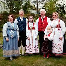 Now the distinctive cultural heritage of a whole world is celebrated and on unesco's list of intangible cultural heritage. Amlibunad Til Dame Instagram Posts Gramho Com