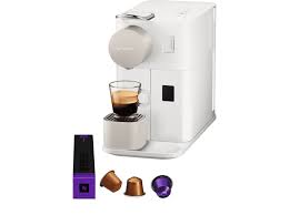 It also features a premium design with qualitative finishing material such as a chromed lever and subtle gloss and matte line patterns. De Longhi Nespresso Lattissima One En500 W Kopen Mediamarkt