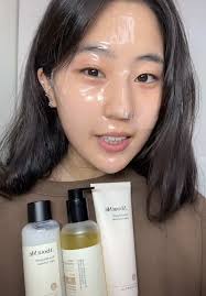 @aboutme_usa has my dry & sensitive skin covered this winter 🙏 #aboutmeus  #AMmakgeolli #aboutmeRM #koreanskincare #aboutmericemakgeolli #skincare  #kbeauty #riceskincare #collagen #collagengelmask ...