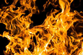 Sometimes the grease gets over the portholes of the stove that can block its openings. The Worlds The Curious Incident Of The Orange Flames On The Stove