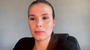 Jennifer Castro, mulher exposta em avião, faz harmonização; veja