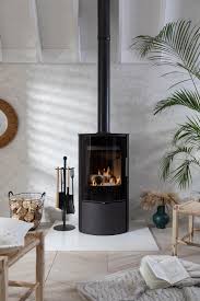 Alexandra angle transformed a beachside cabin into a colorful retreat for a college friend and her family. Arada Unveils New Stove The Lagom Enki Magazine