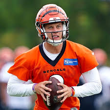He went to his helmet; Cincinnati Bengals Quarterback Joe Burrow On The Preseason I Ve Been Lobbying To Play Sports Illustrated Cincinnati Bengals News Analysis And More