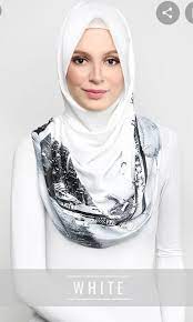 The singapore scarf in black. The Singapore Duck Scarf In White Muslimah Fashion Scarves On Carousell