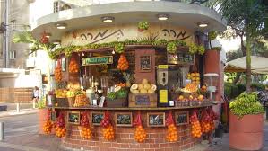 During Our Family S Two Week Stay In Tel Aviv Last Summer My 13 Year Old Daughter Was Pretty Much In Heaven It Juice Bar Design Kiosk Design Best Fruit Juice