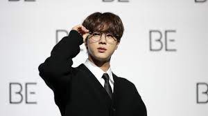 Jin's ideal type stage name: Bts Sanger Jin Uber Seine Selbstzweifel Ich Bin In Vielen Bereichen Nicht Gut Genug Stern De