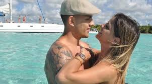 The club has made recent contact with psg to discuss a possible swap deal involving eriksen and midfielder leandro paredes. Paredes Et Camila Galante Un Couple Glamour Debarque A Paris