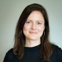 Jenny Brooks's Instagram, Twitter & Facebook