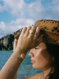 2 more hours !! 8 styles of swimmies + a oversized tee + over 70 pieces of  jewelry!!