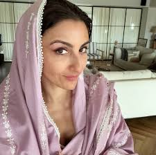 Soha Ali Khan Pataudi added a new...