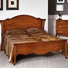 Contorno letto matrimoniale anni 60 testata cm 290 con comodini inclusi e piani di cristallo, pedata cm 173, lungo cm 204, legno massello questo letto matrimoniale in legno è la soluzione ideale se state cercando di aggiungere un pezzo di arredamento dallo stile industriale alla vostra camera da letto. Letto Matrimoniale In Legno Massiccio Arte Povera Art 136 Sagomato