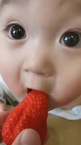 #baby #cute #cutee #strawberry Eat it