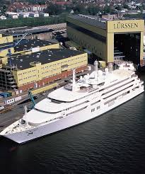 Al Salamah Comes In At No 10 On Our List She Has A Length Of 139 29 Metres A Massive Beam Of 23 50 Metres And Is Rep Yacht Design Boats Luxury Luxury Yachts