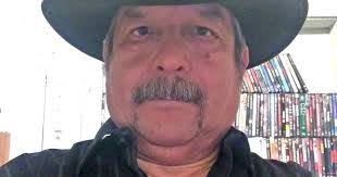 Daniel Elizondo's Instagram, Twitter & Facebook