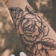 This red rose is available in the lena fedchenko x little tattoos set. Centifolia Roses Centifolia Roses Temporary Semi Permanent Tattoos Momentary Ink