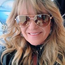 What are favorite canning recipes for peaches?