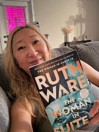 Janelle Hicks's Instagram, Twitter & Facebook