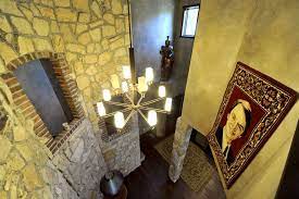 Home edition with a new team of expert designers, along with actor jesse tyler ferguson as host. Inside The Extreme Makeover House 10 Years Later Local Journalstar Com