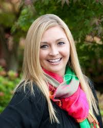 Jenelle Larson's Instagram, Twitter & Facebook