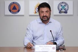 Κλειδώνω απόψε του μυαλού μου τις πόρτεςσκέψεις αλλάζω και τρόπο ζωήςαφήνομαι μες στη μαγεία του χρόνουκλείσε τα μάτια αν θες να με δειςθα ρθω σαν όνειρο. Thlediaskepsh Kede Me Xrysoxoidh Xardalia Gia Thn Antipyrikh Periodo