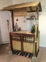 Wand und regal aus paletten als bar kuche diy zuhause diy. Letgo Brown Tiki Bar In Lincolnton Ny Tiki Bar Decor Outdoor Tiki Bar Tiki Bars Diy