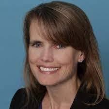 Vicki Loy's Instagram, Twitter & Facebook