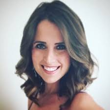 Lisa Robbins's Instagram, Twitter & Facebook