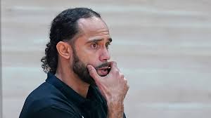 Nach missglücktem Saisonauftakt : Royals-Cheftrainer Ricky Easterling mit  sofortiger Wirkung abberufen