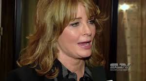 Actress Deidre Hall plugs her second book "How Does She Do It"