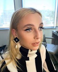 Nathaly Blanco (@freakinnattt)