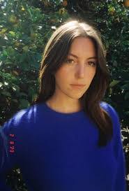 Rebecca Holstein's Instagram, Twitter & Facebook