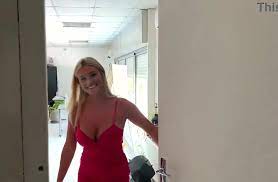Free Miss Alice Wild, pretty English blond who seduces the French! Porn  Video HD